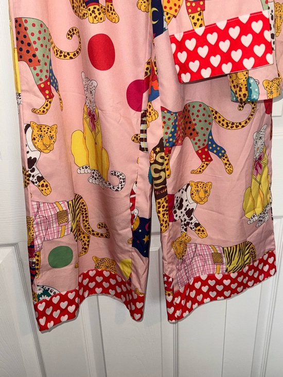 Whimsical Leopard Print Pajama Set | Pink Novelty Cats Hearts Lounge Set M - Picture 4 of 11